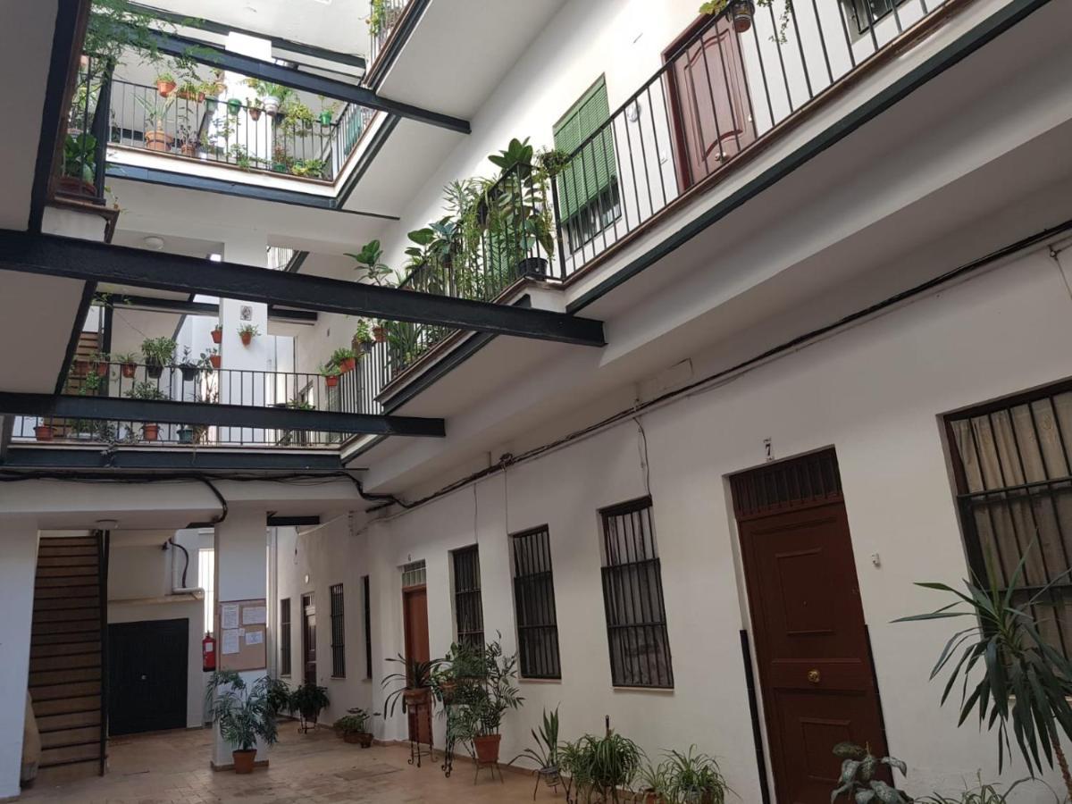 Ideal Apartamento Tipo Loft En Triana Sevilla Wifi — Photos 2